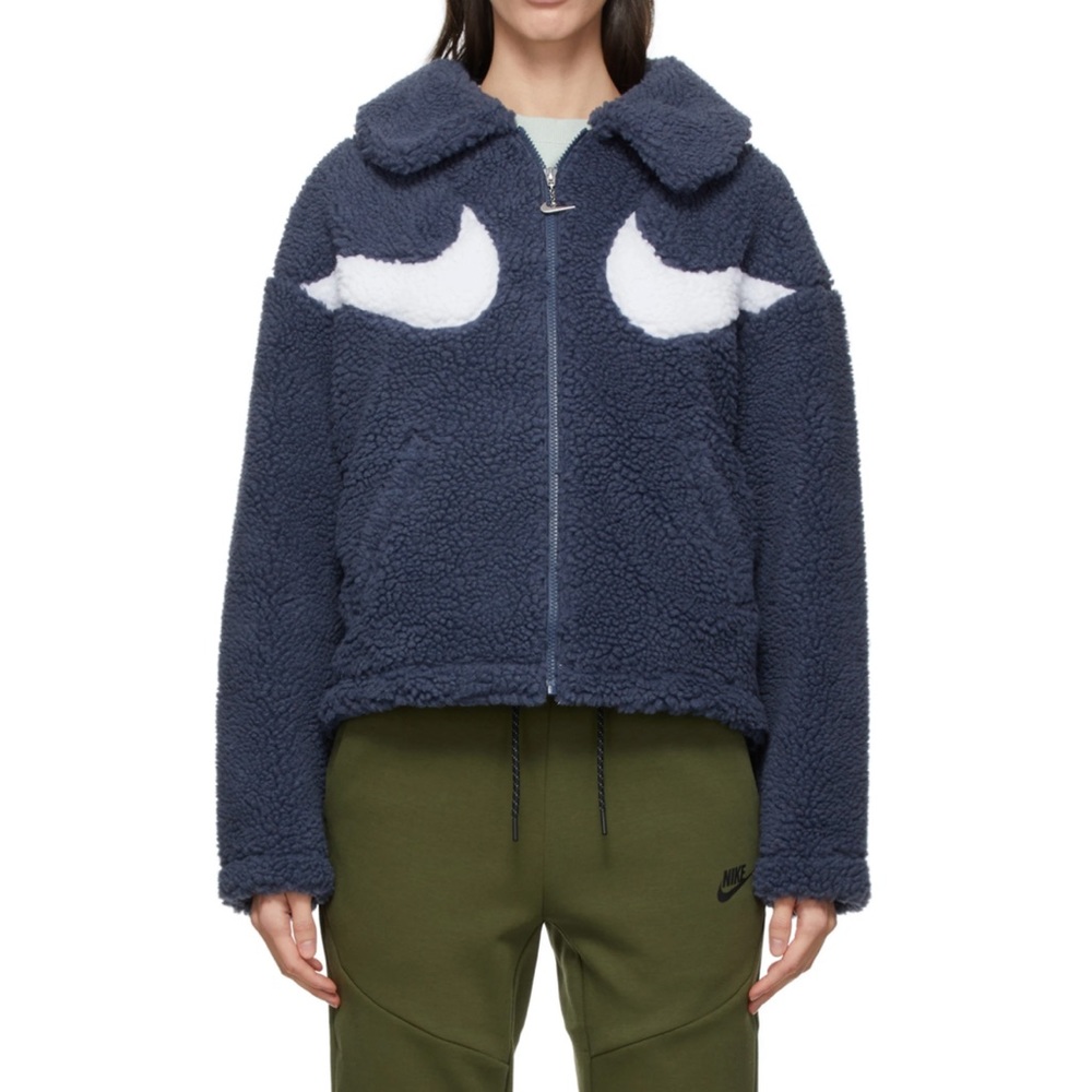 Nike swoosh jacket size M